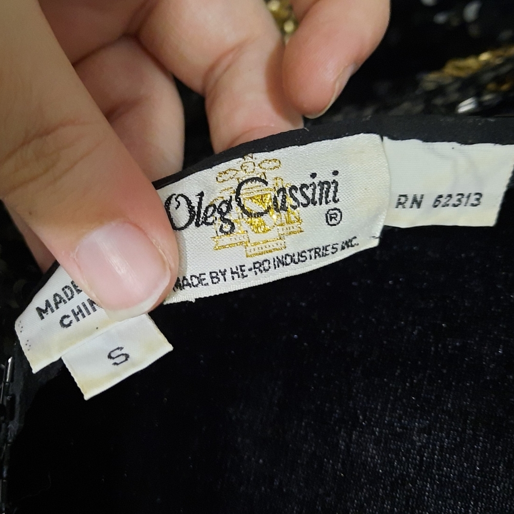 ~{Oleg Cassini}~ Vintage silk sequined cocktail dress. - Picture 10 of 12